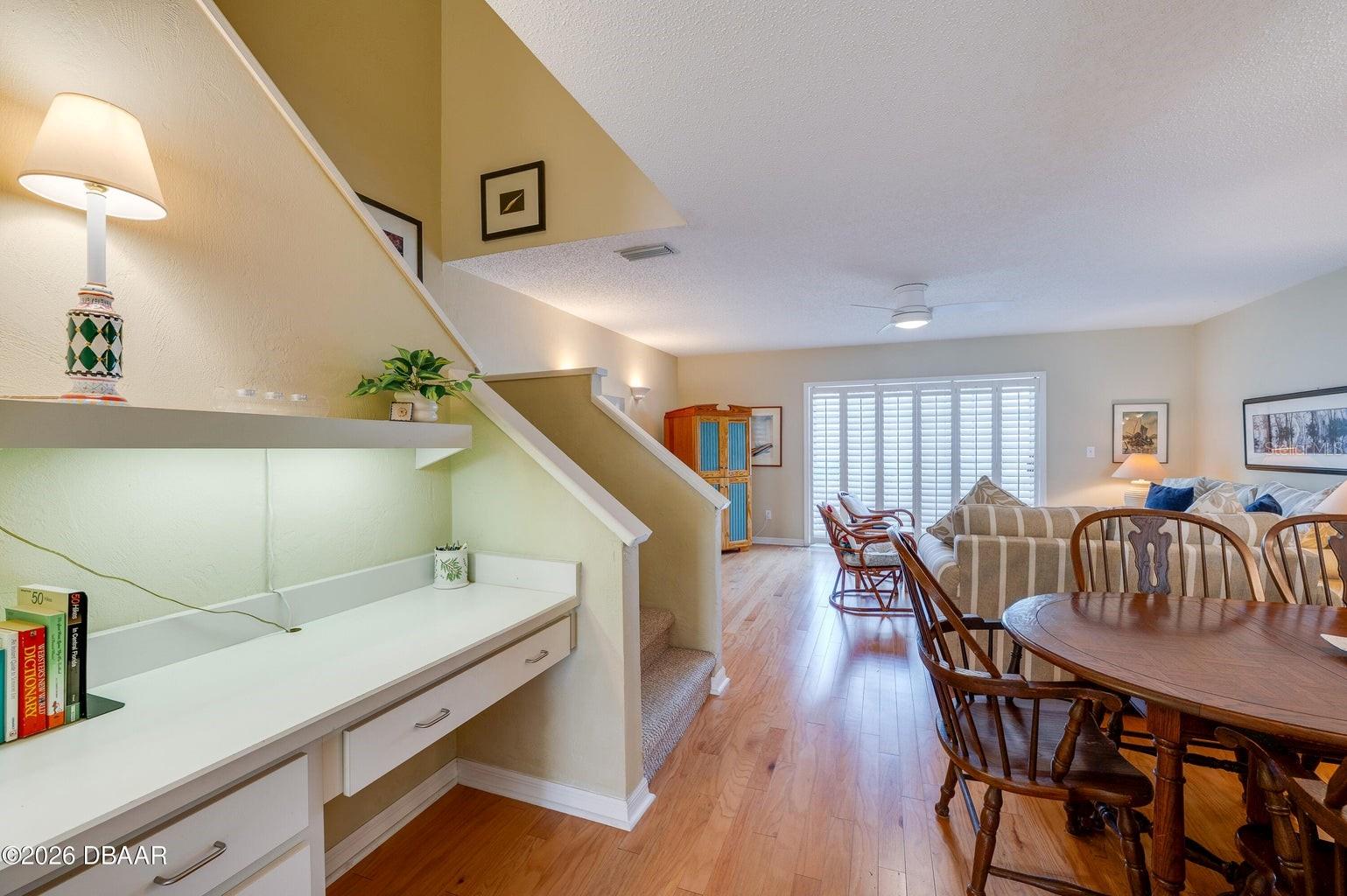 Image 8 of 54 For 226 Florida Shores Boulevard