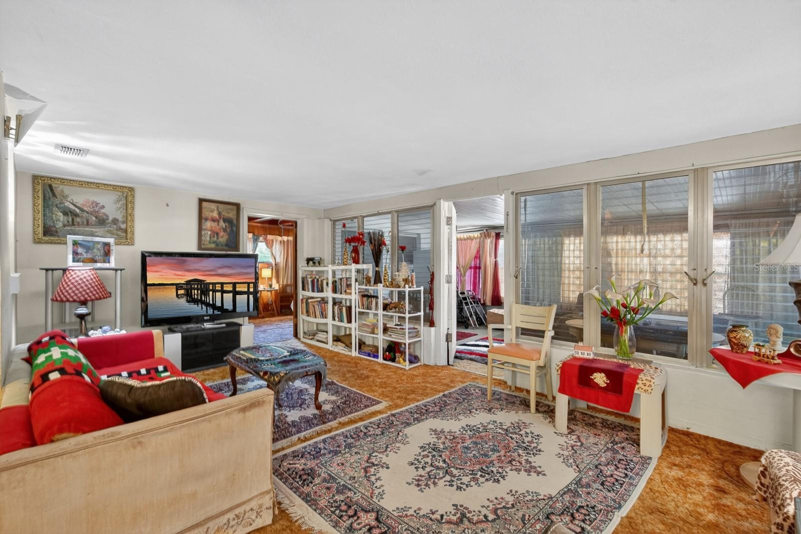 Image 10 of 35 For 1304 Hillcrest Drive