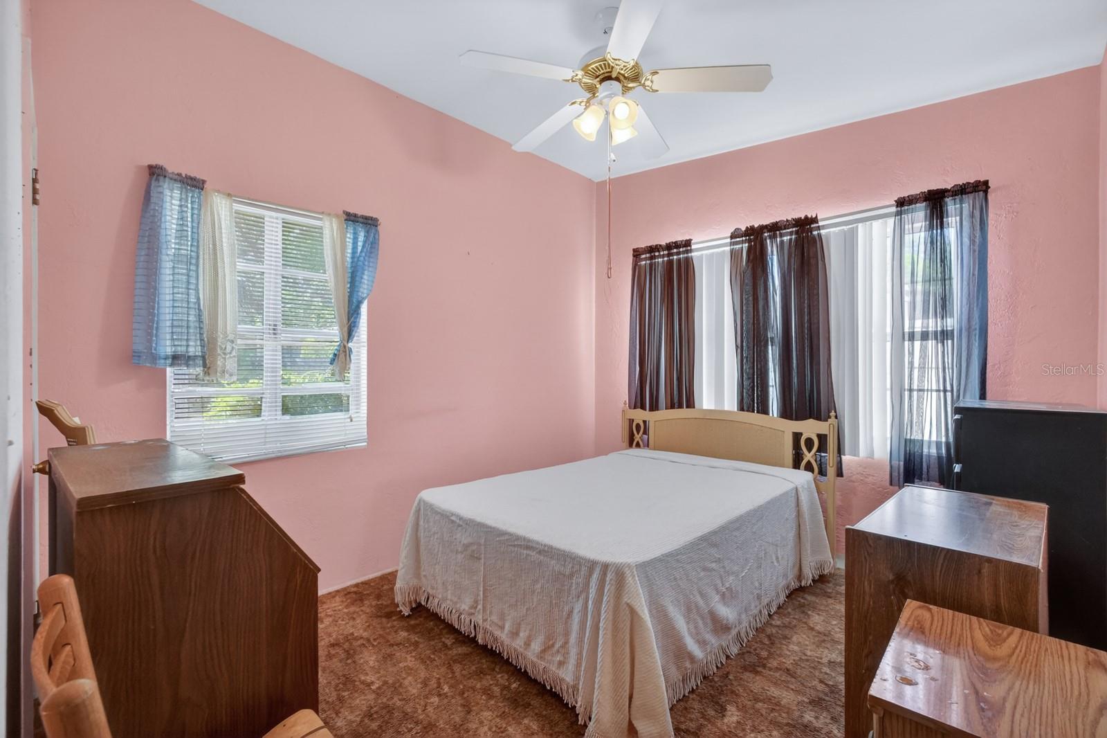 Image 18 of 35 For 1304 Hillcrest Drive