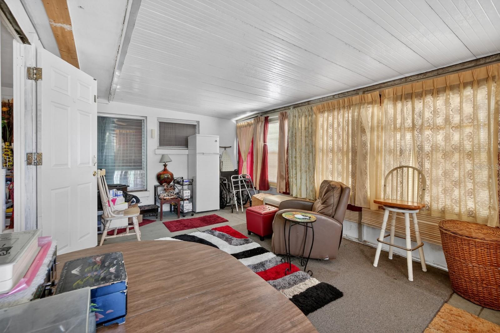 Image 19 of 35 For 1304 Hillcrest Drive