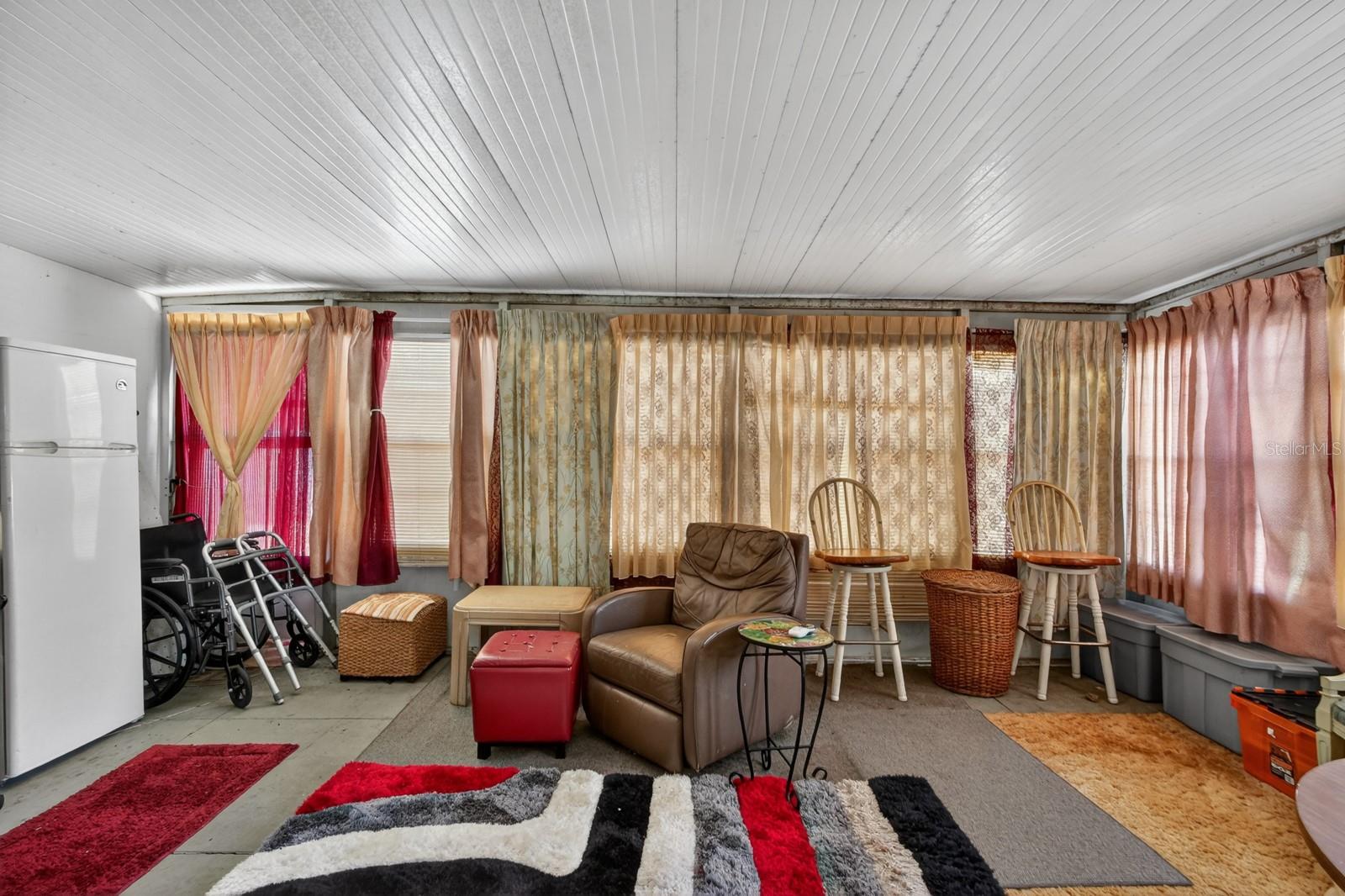 Image 20 of 35 For 1304 Hillcrest Drive