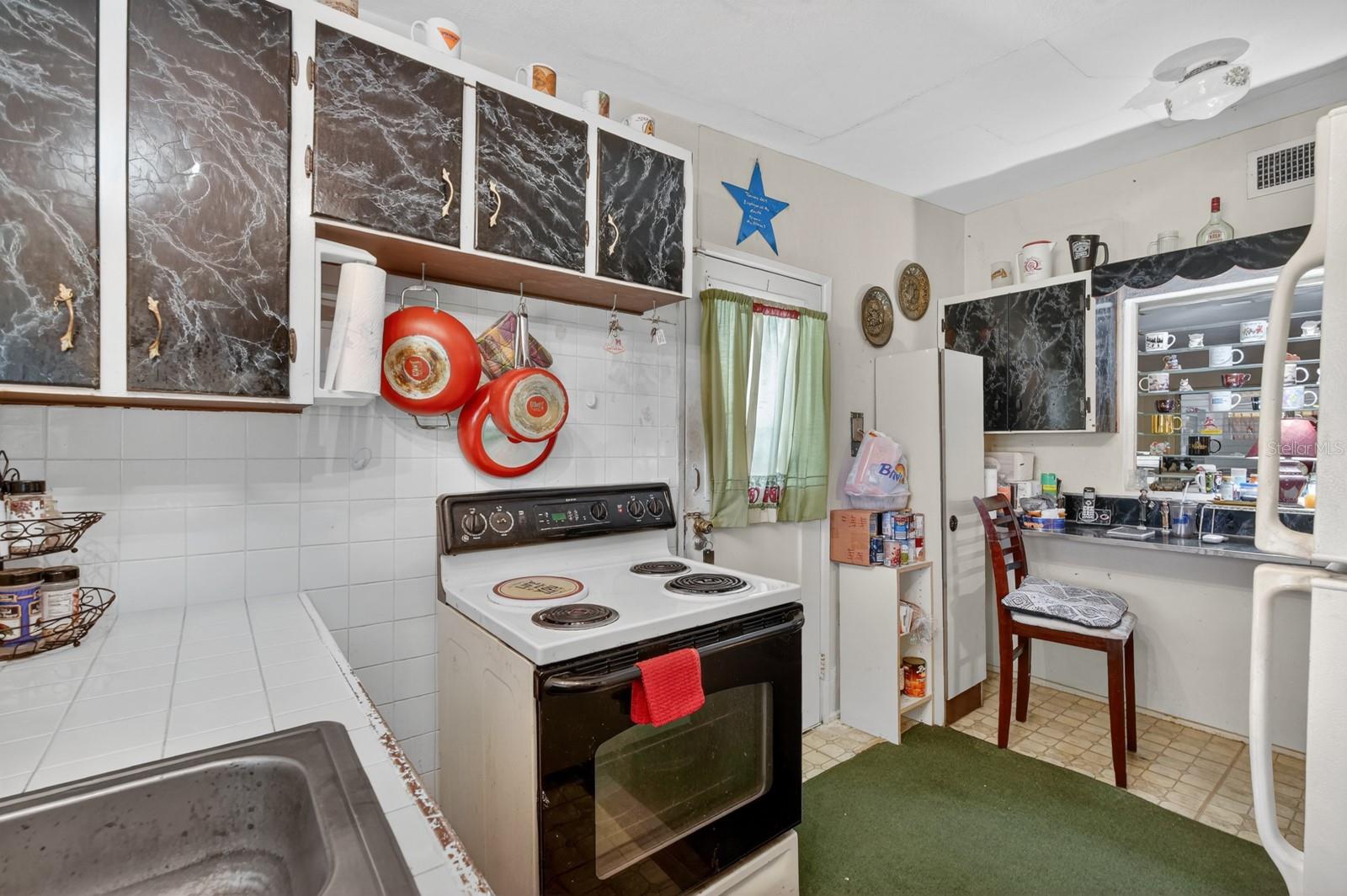 Image 8 of 35 For 1304 Hillcrest Drive