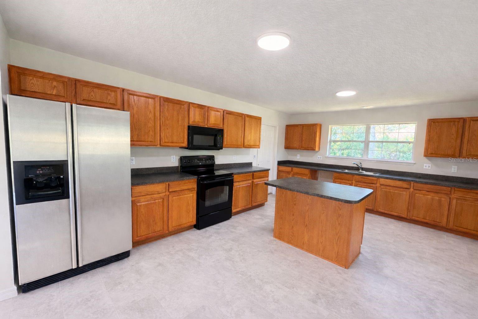 Image 7 of 21 For 31 Russkin Lane