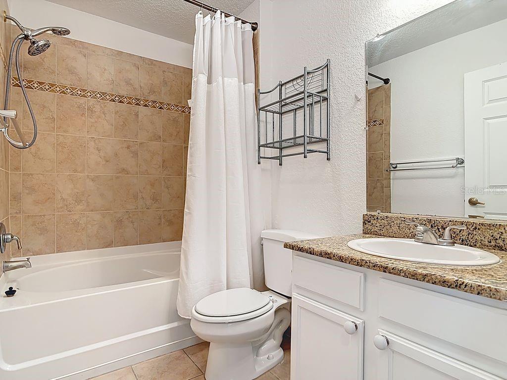 Image 21 of 27 For 4600 Moody Boulevard 12f