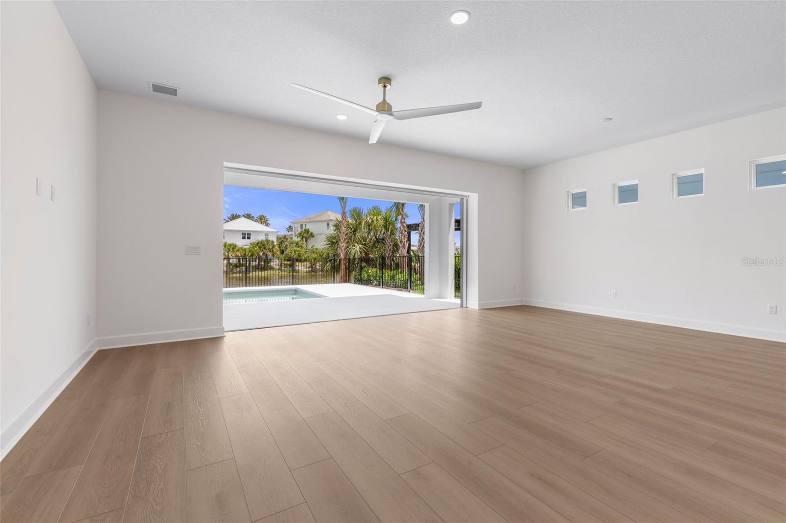 Image 9 of 100 For 24 Cinnamon Beach Way