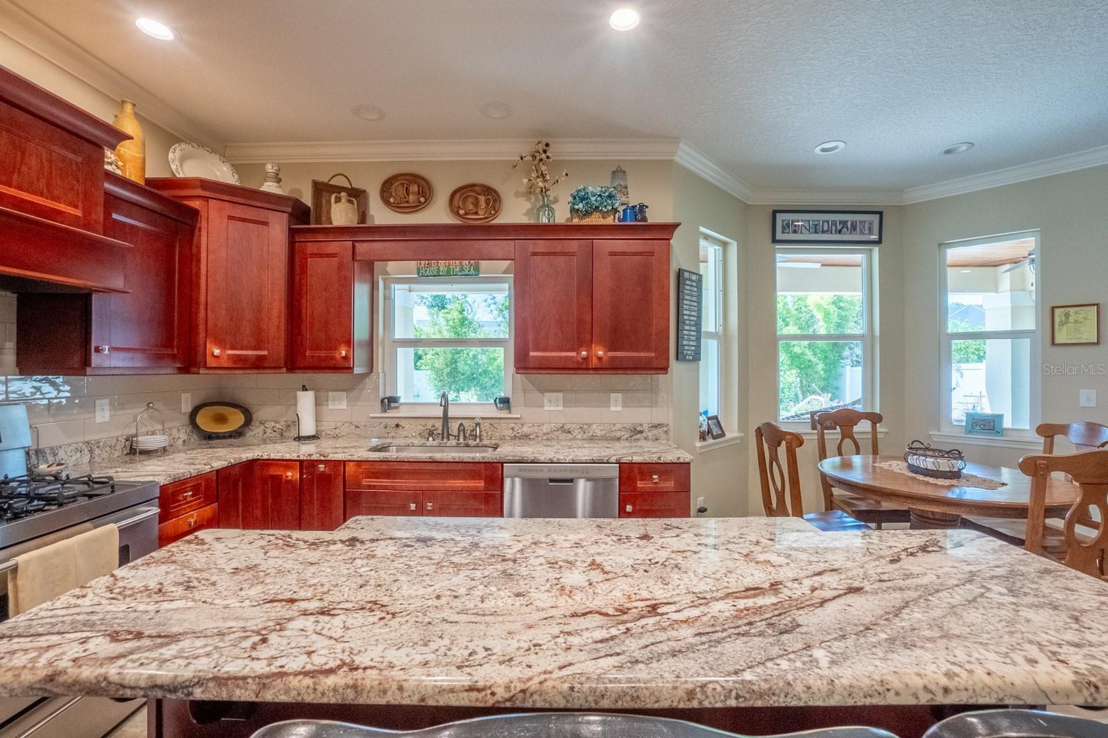 Image 15 of 58 For 590 Shearwood Drive