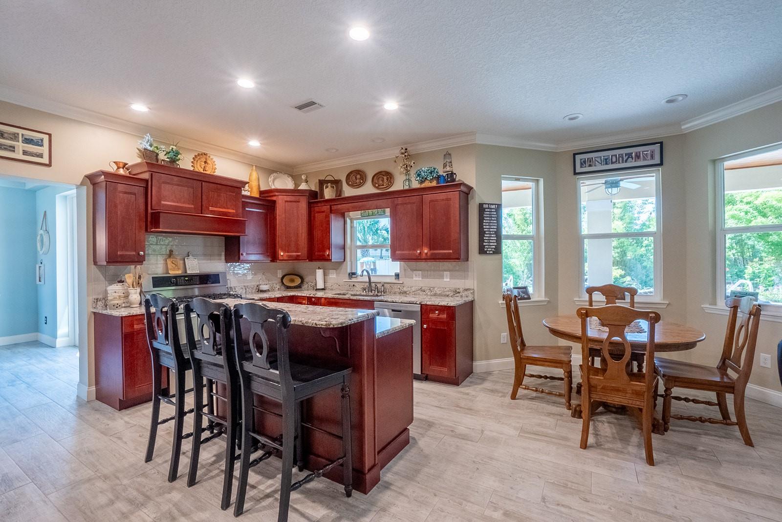 Image 16 of 58 For 590 Shearwood Drive