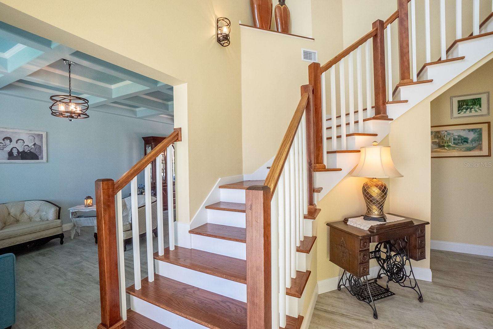 Image 6 of 58 For 590 Shearwood Drive