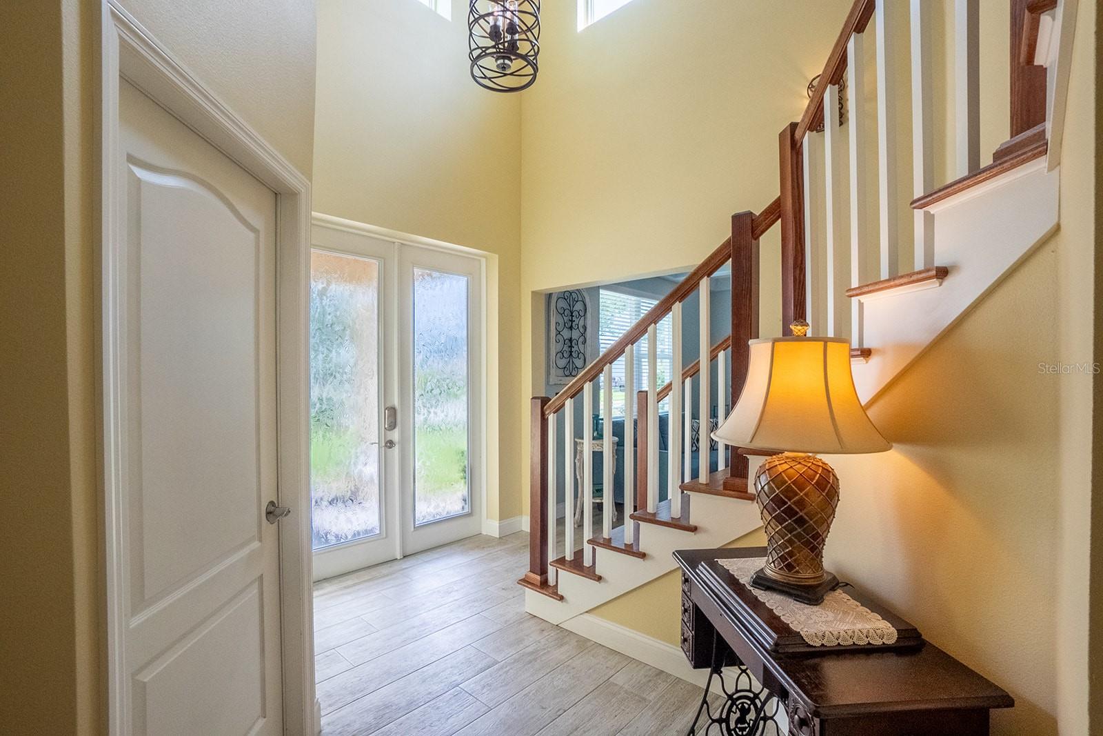 Image 7 of 58 For 590 Shearwood Drive