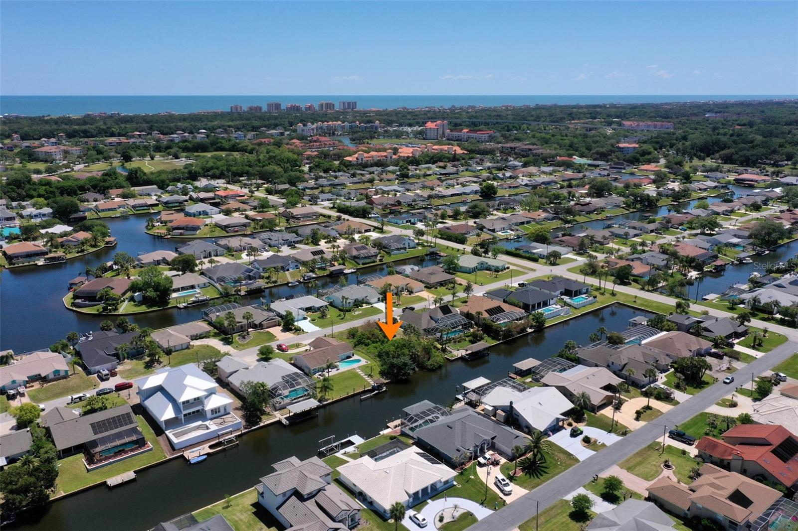 Image 23 of 25 For 17 Claridge Court N