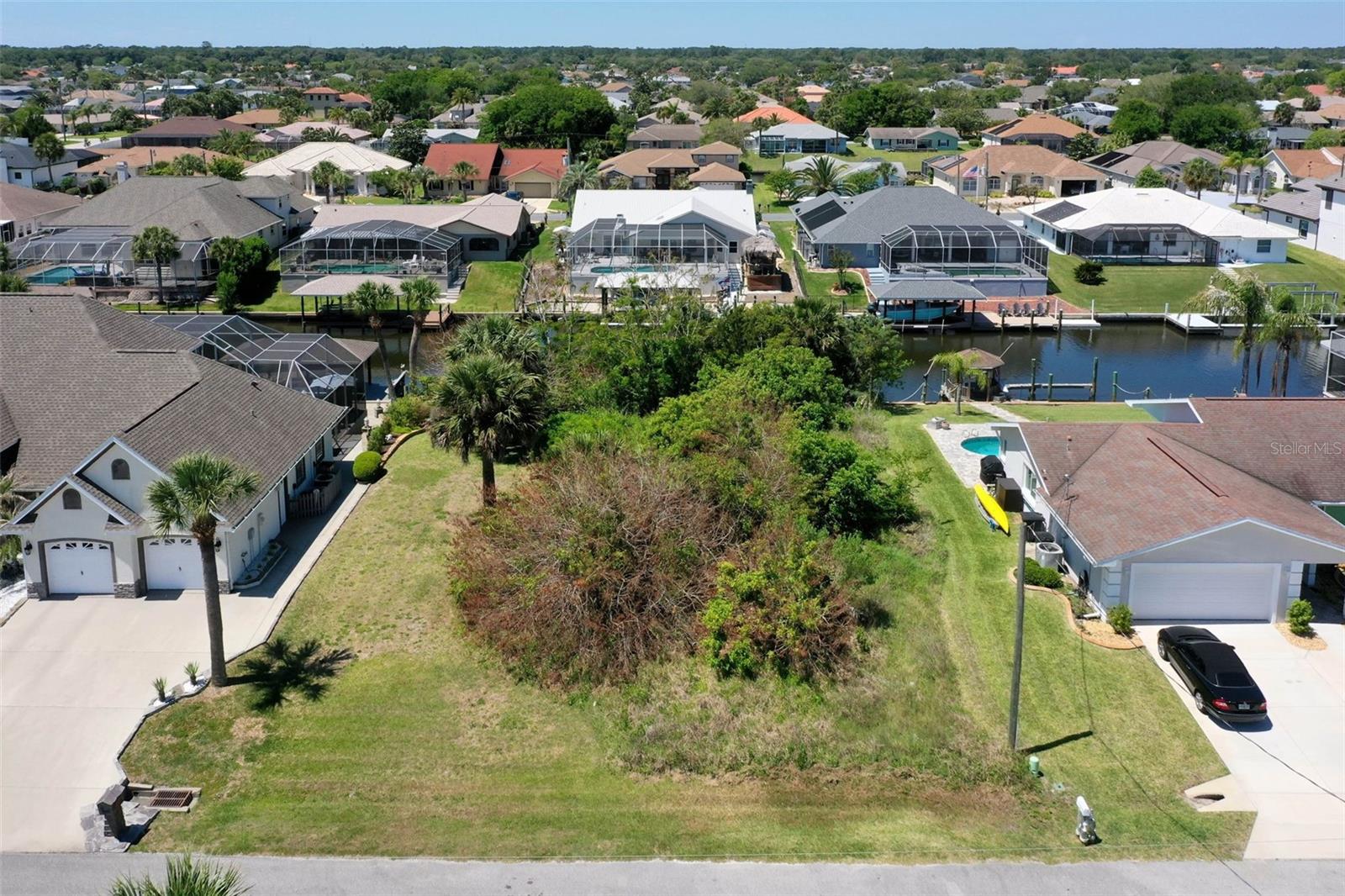 Image 5 of 25 For 17 Claridge Court N