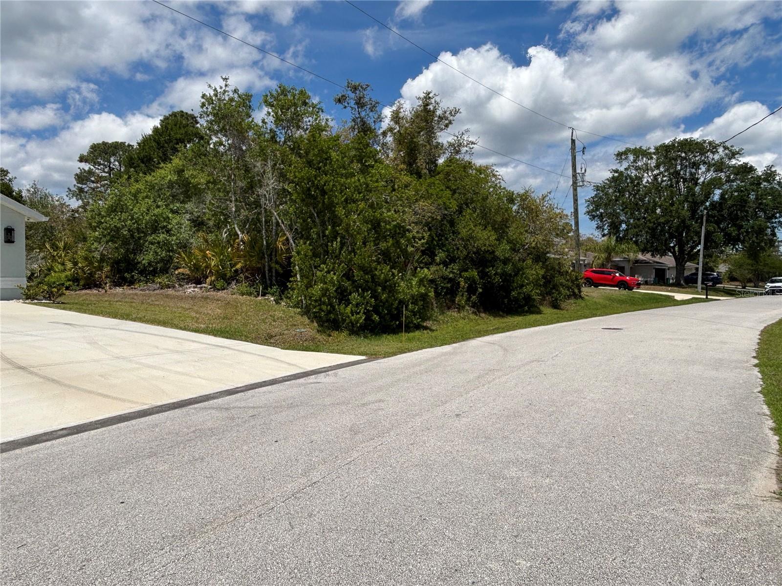 Image 2 of 4 For 28 Fallwood Lane