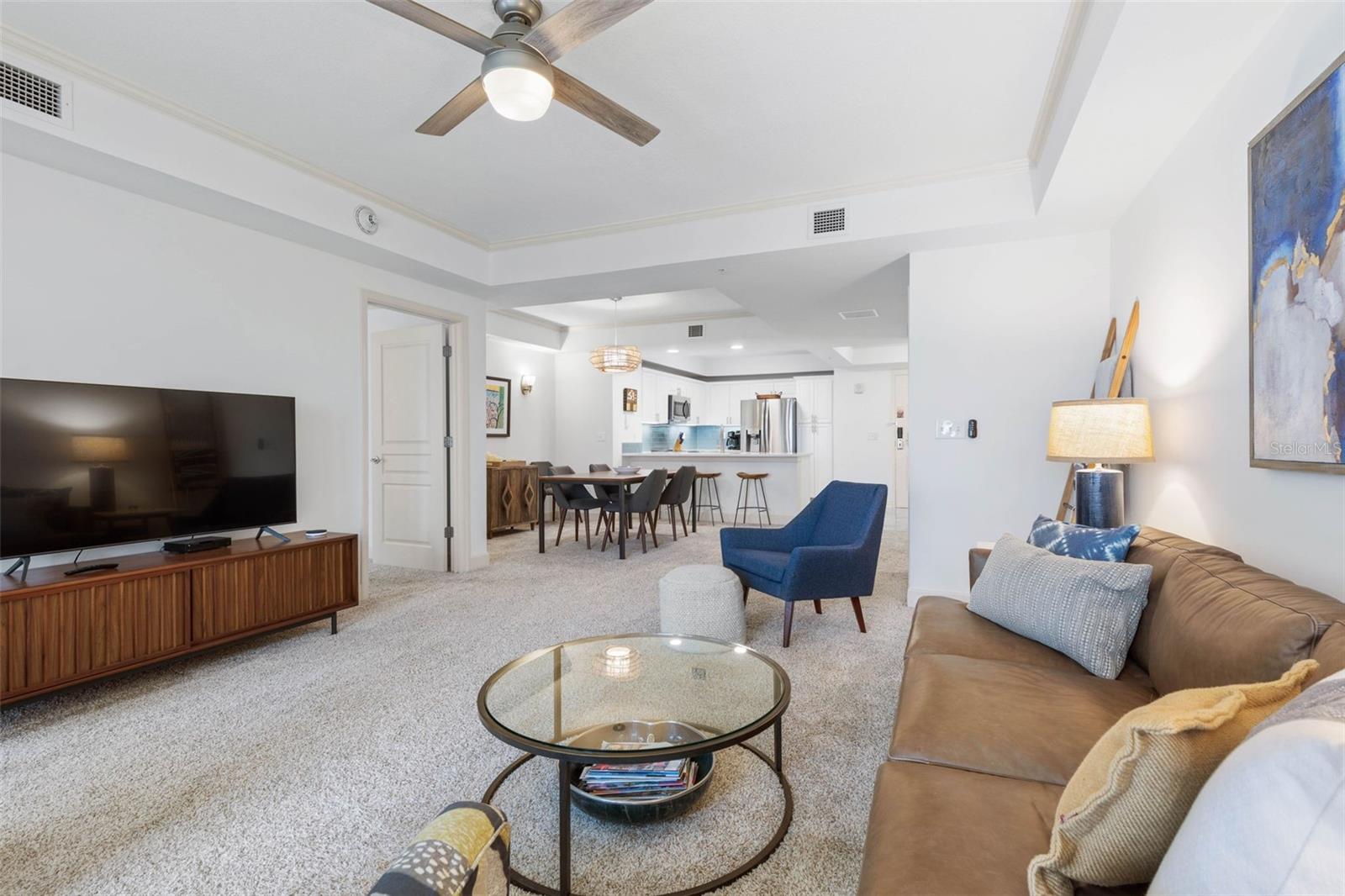 Image 12 of 74 For 200 Ocean Crest Drive 718