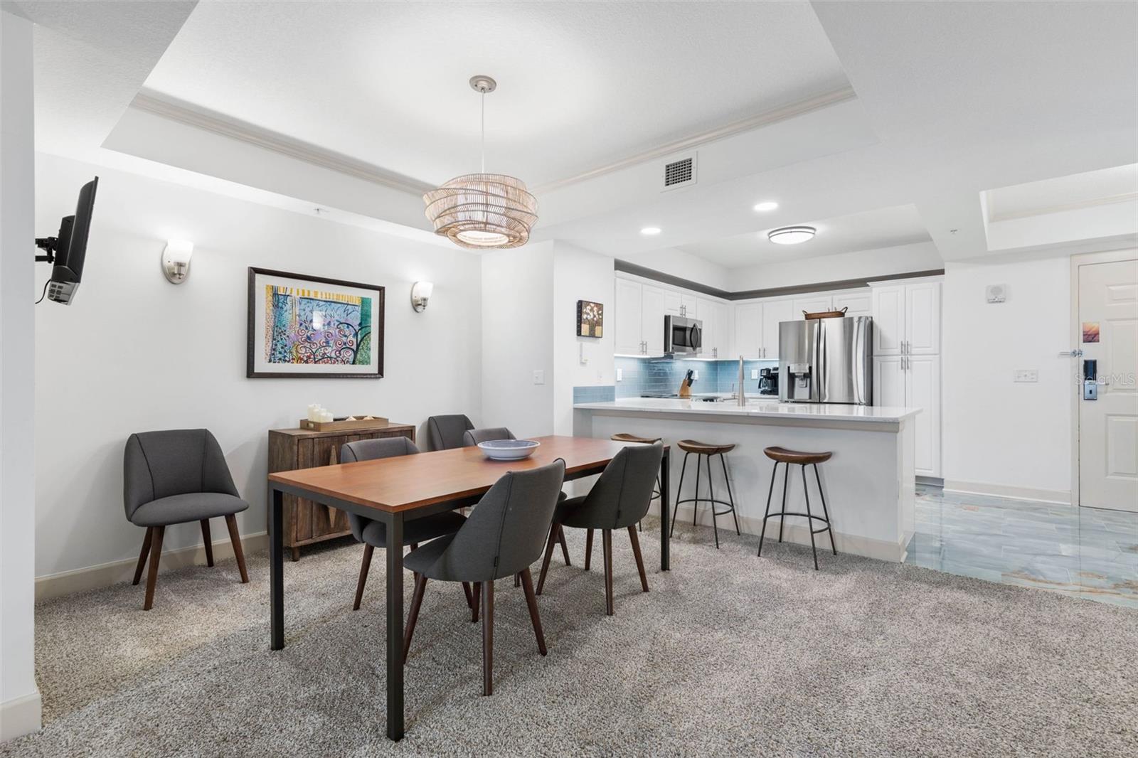 Image 13 of 74 For 200 Ocean Crest Drive 718