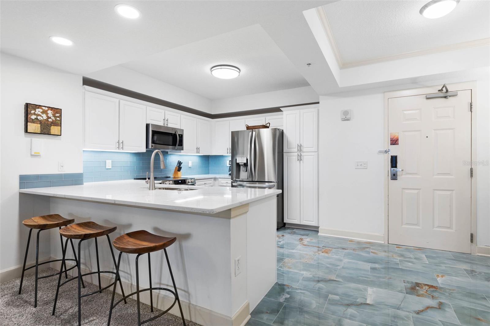 Image 15 of 74 For 200 Ocean Crest Drive 718