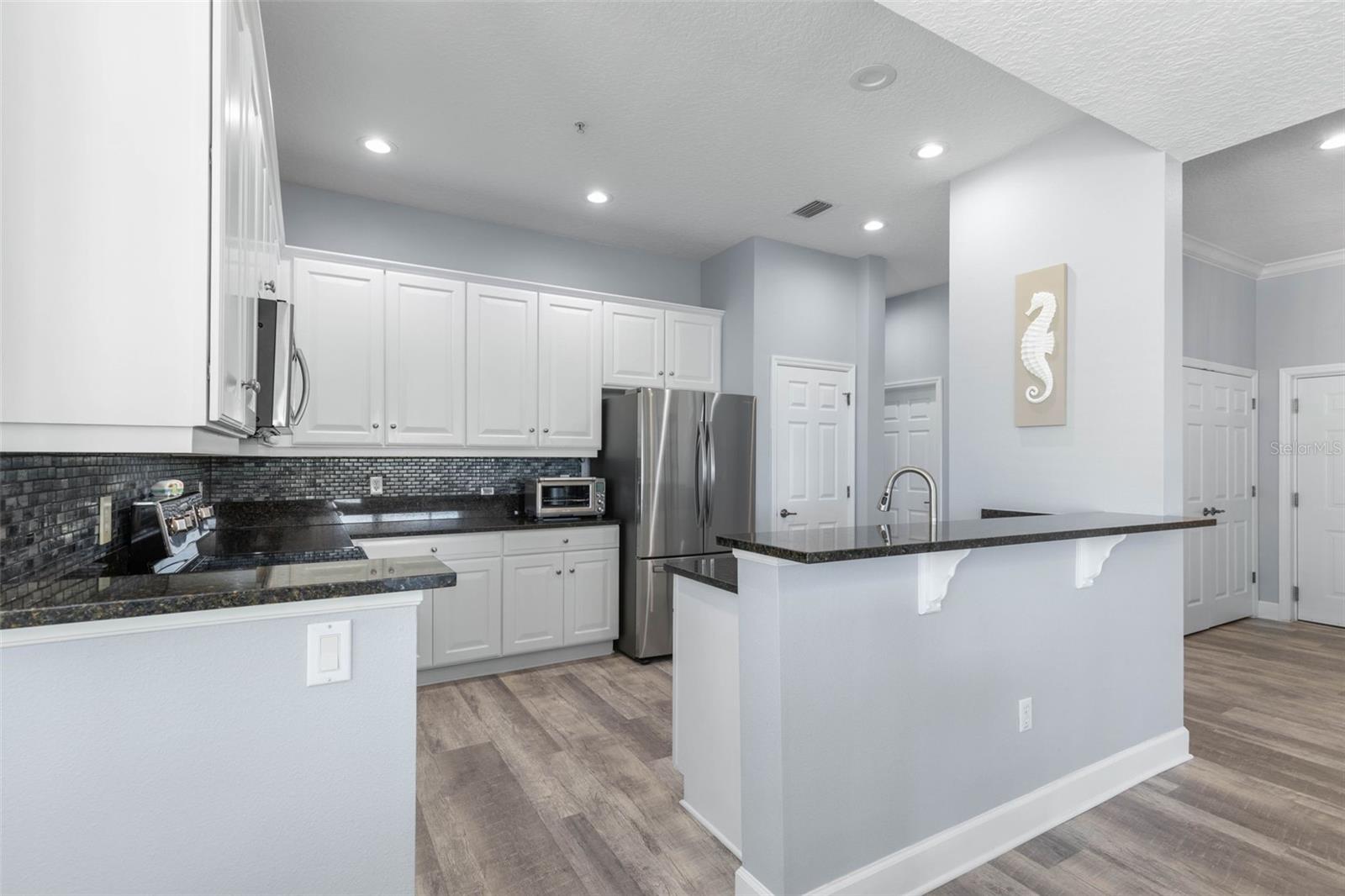 Image 14 of 82 For 55 Ocean Crest Way 922