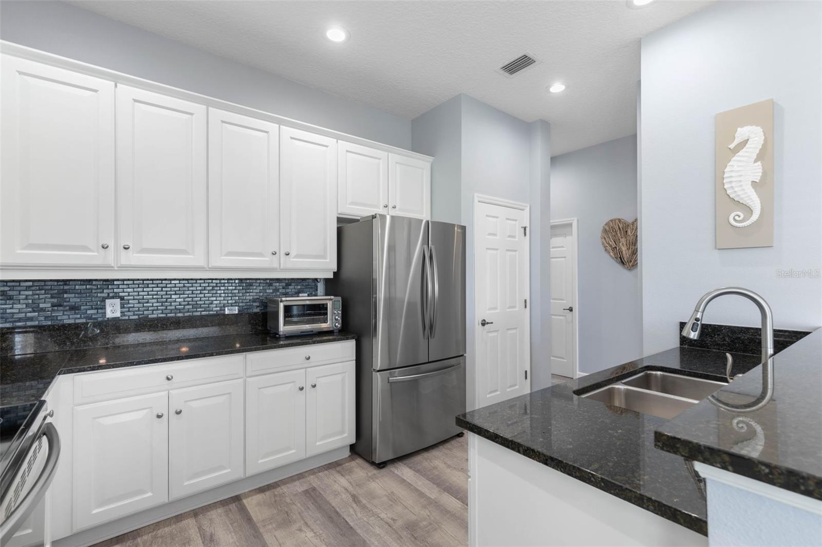 Image 15 of 82 For 55 Ocean Crest Way 922