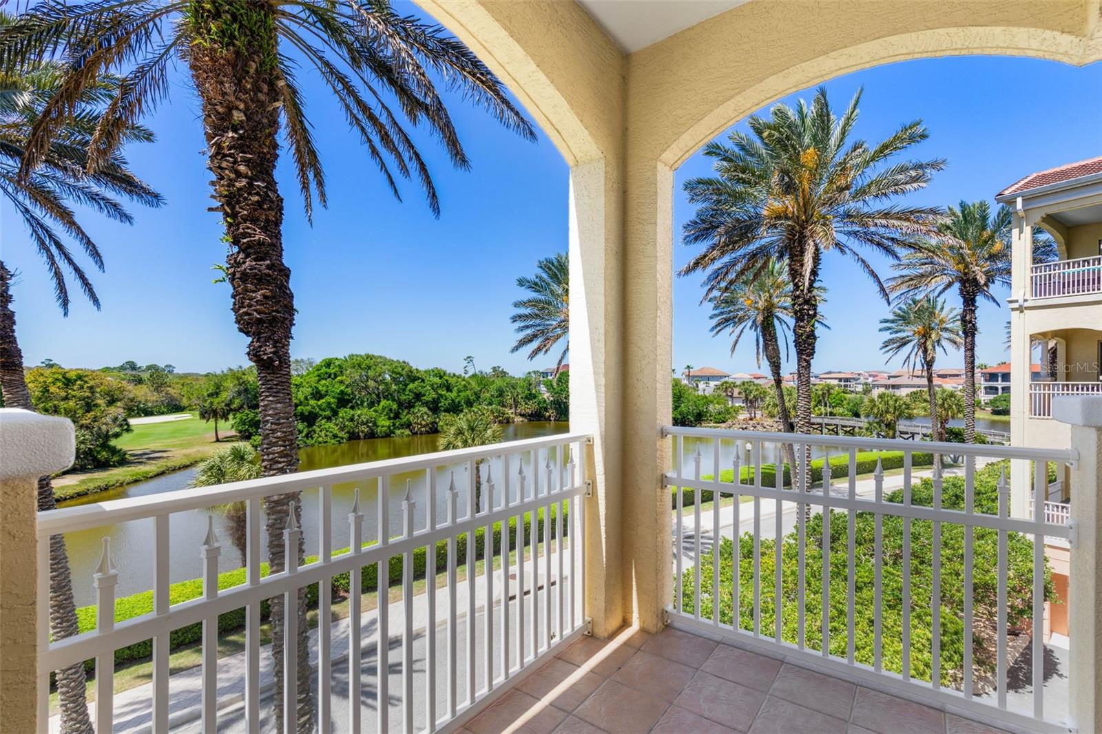 Image 22 of 82 For 55 Ocean Crest Way 922