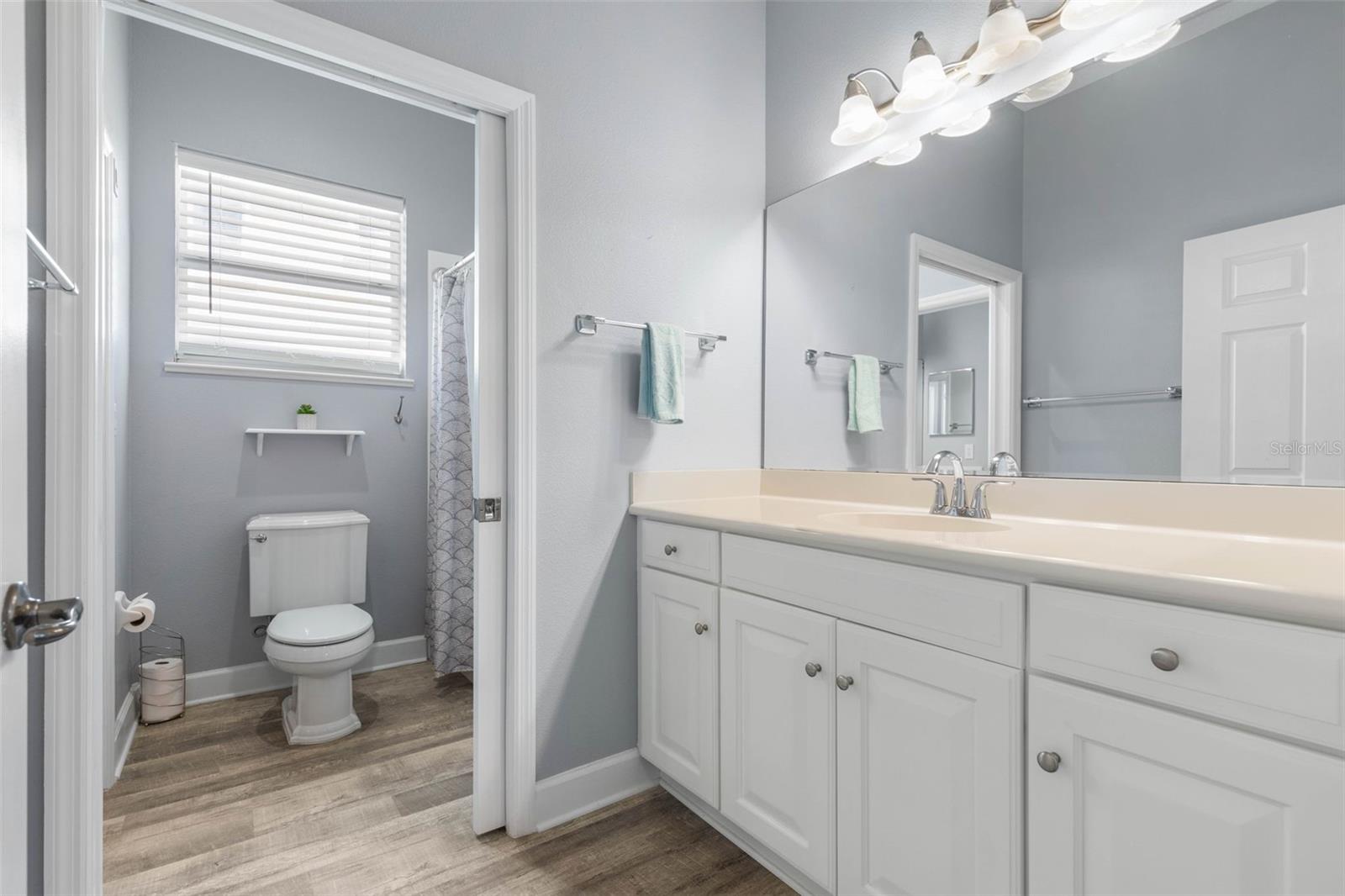 Image 35 of 82 For 55 Ocean Crest Way 922