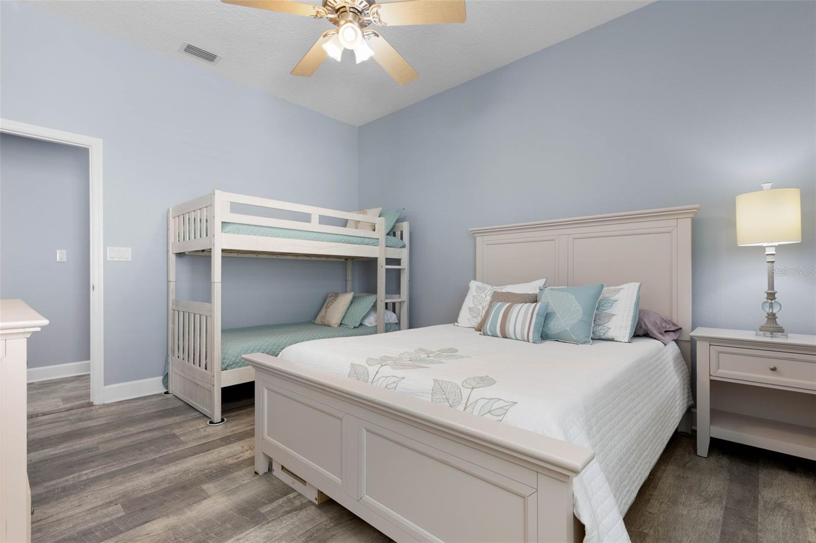 Image 38 of 82 For 55 Ocean Crest Way 922