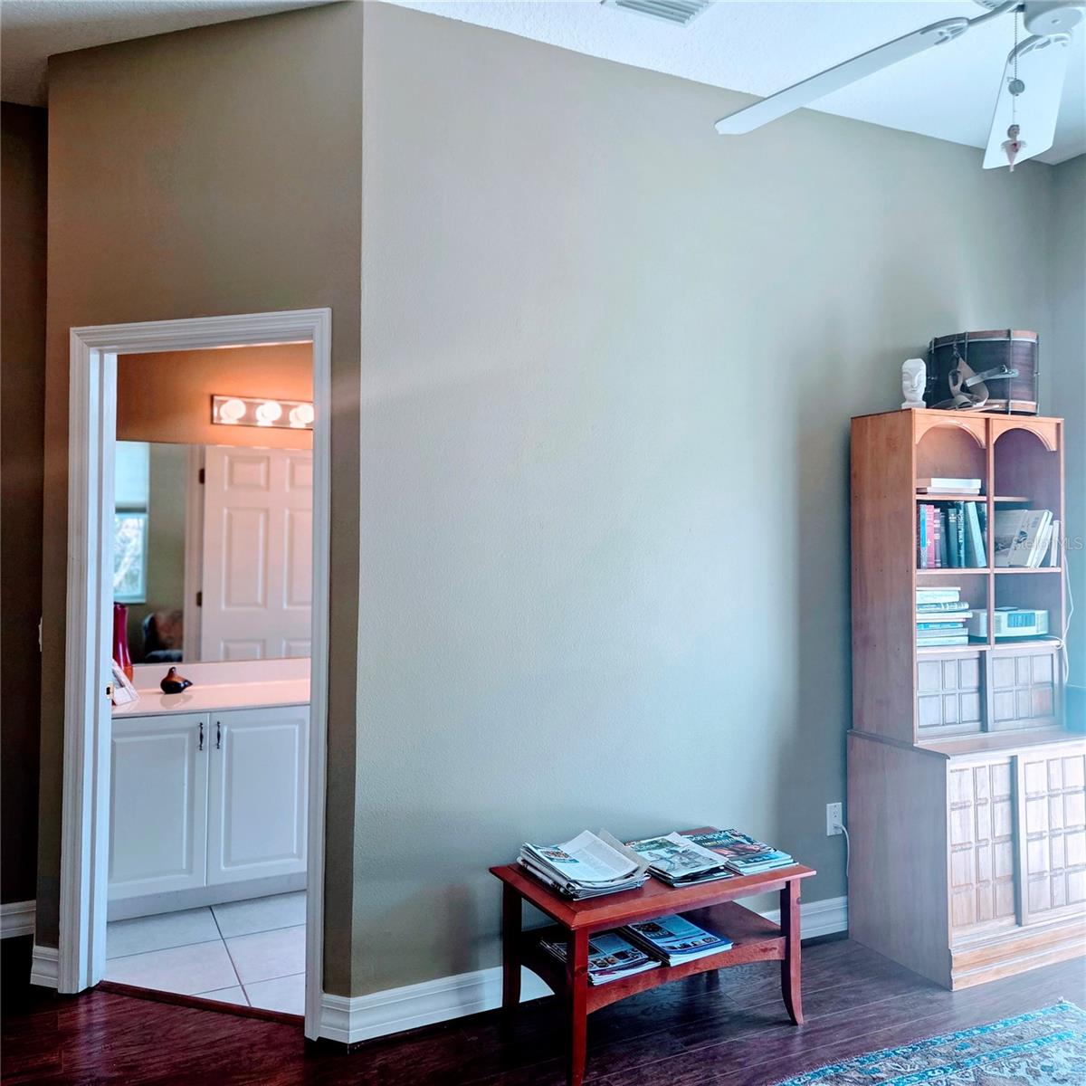 Image 31 of 43 For 82 Lagare Street