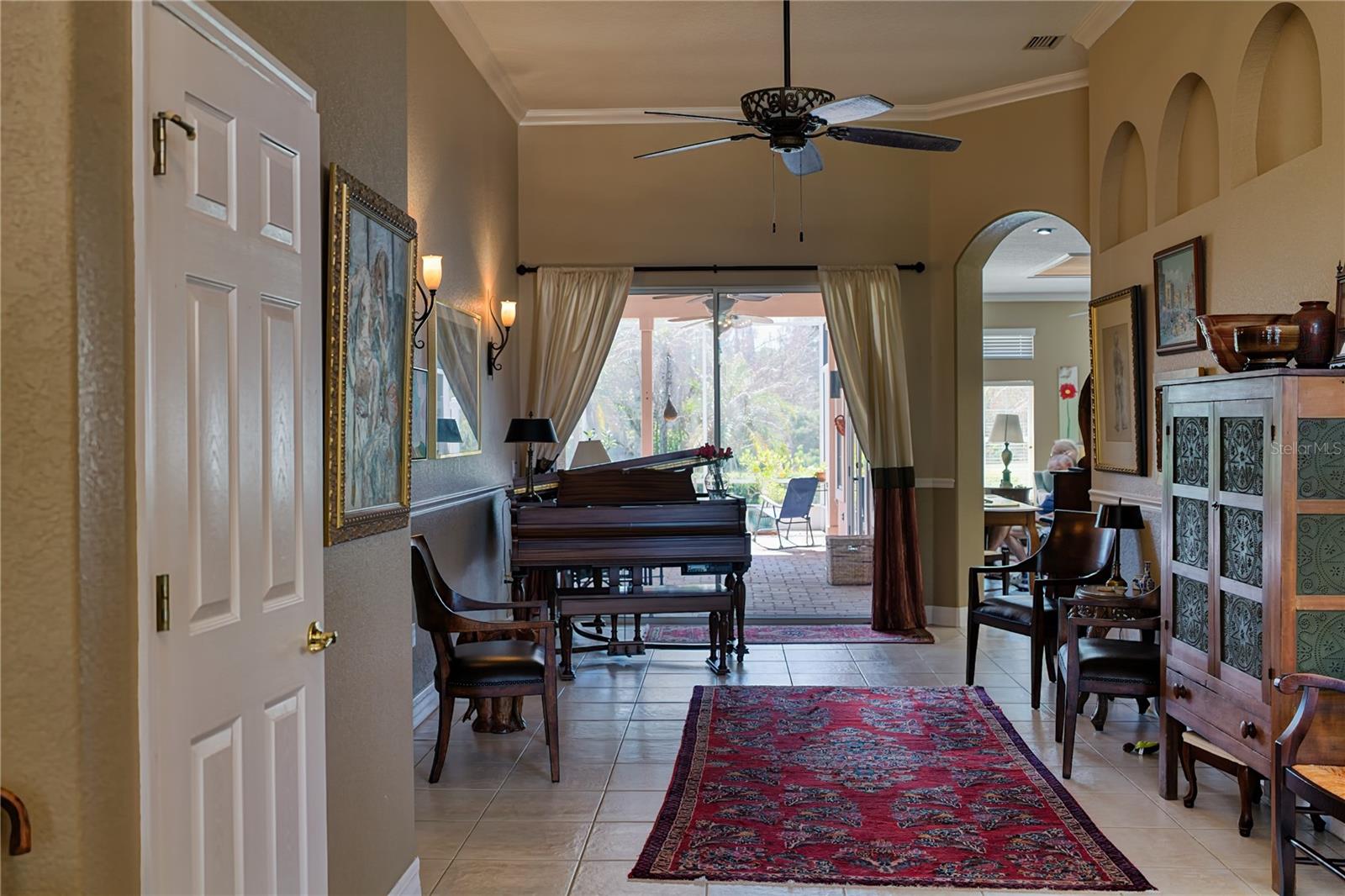 Image 6 of 43 For 82 Lagare Street