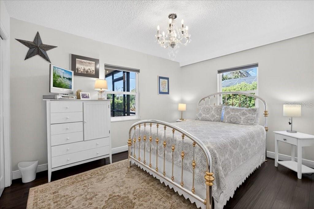 Image 19 of 52 For 6 Beachside Drive