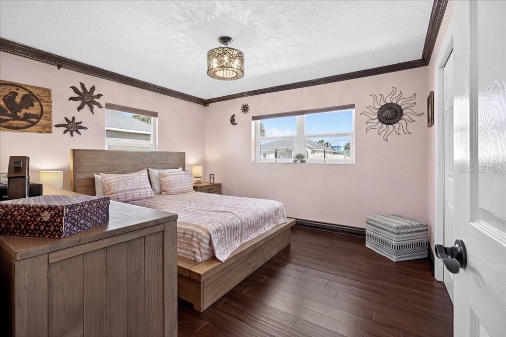 Image 23 of 52 For 6 Beachside Drive