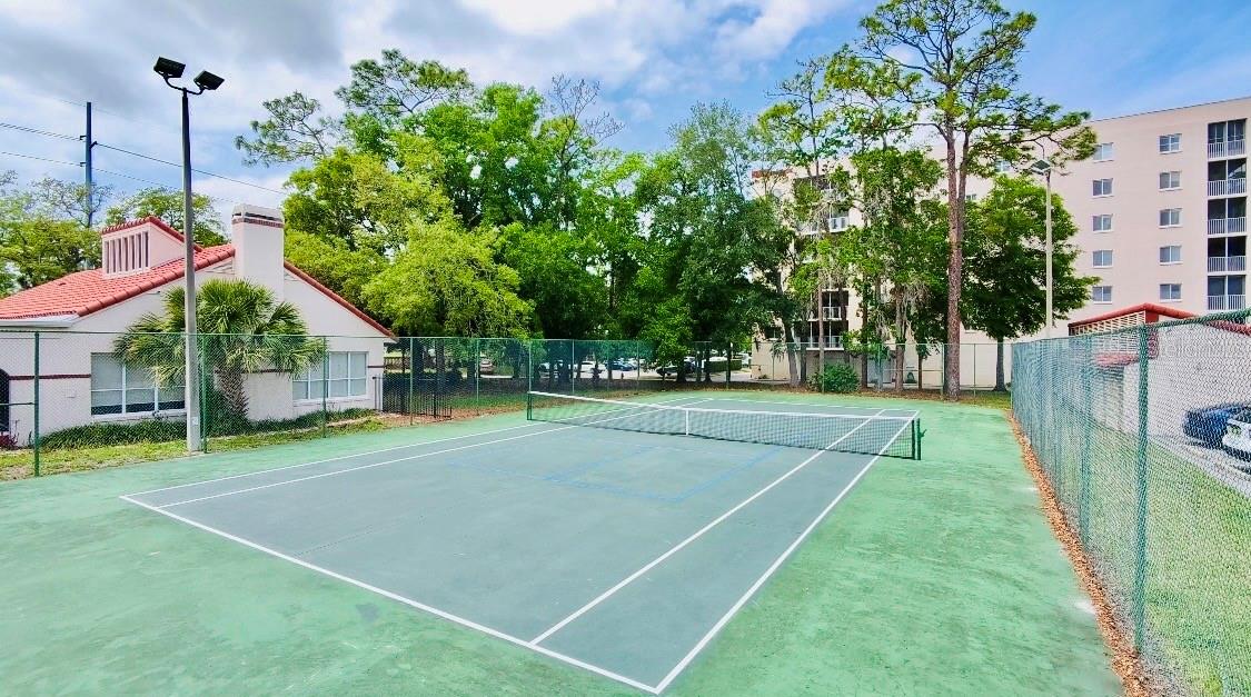 Image 11 of 13 For 1162 Carmel Circle 310