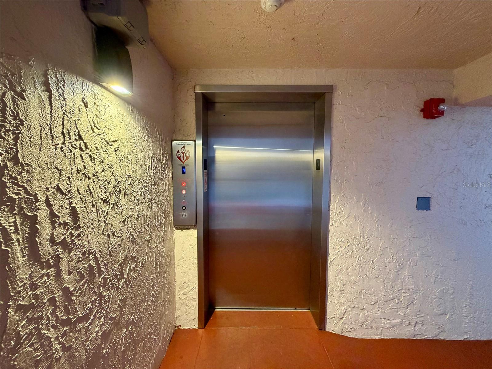 Image 6 of 13 For 1162 Carmel Circle 310