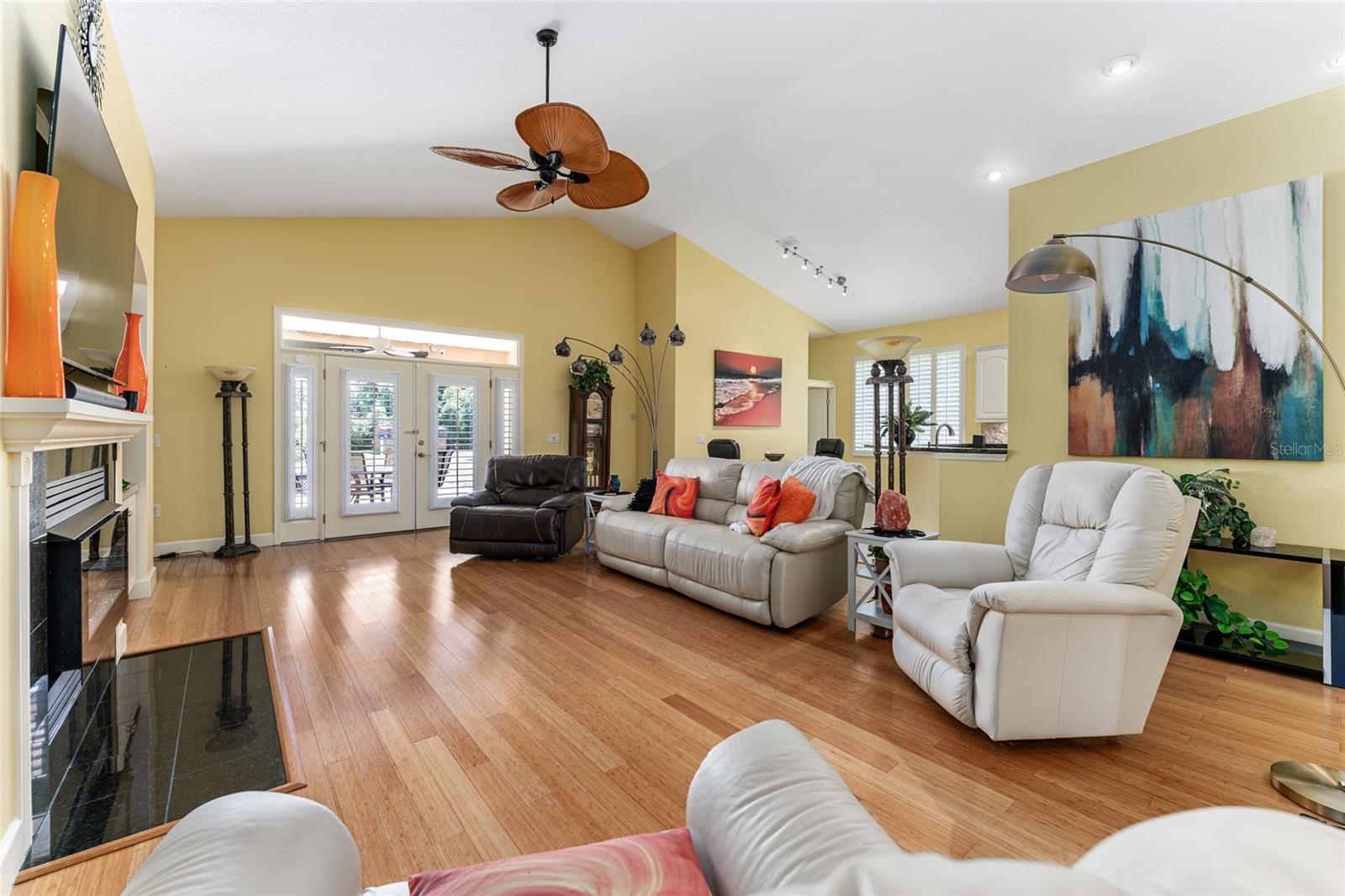 Image 13 of 91 For 20860 36th Street