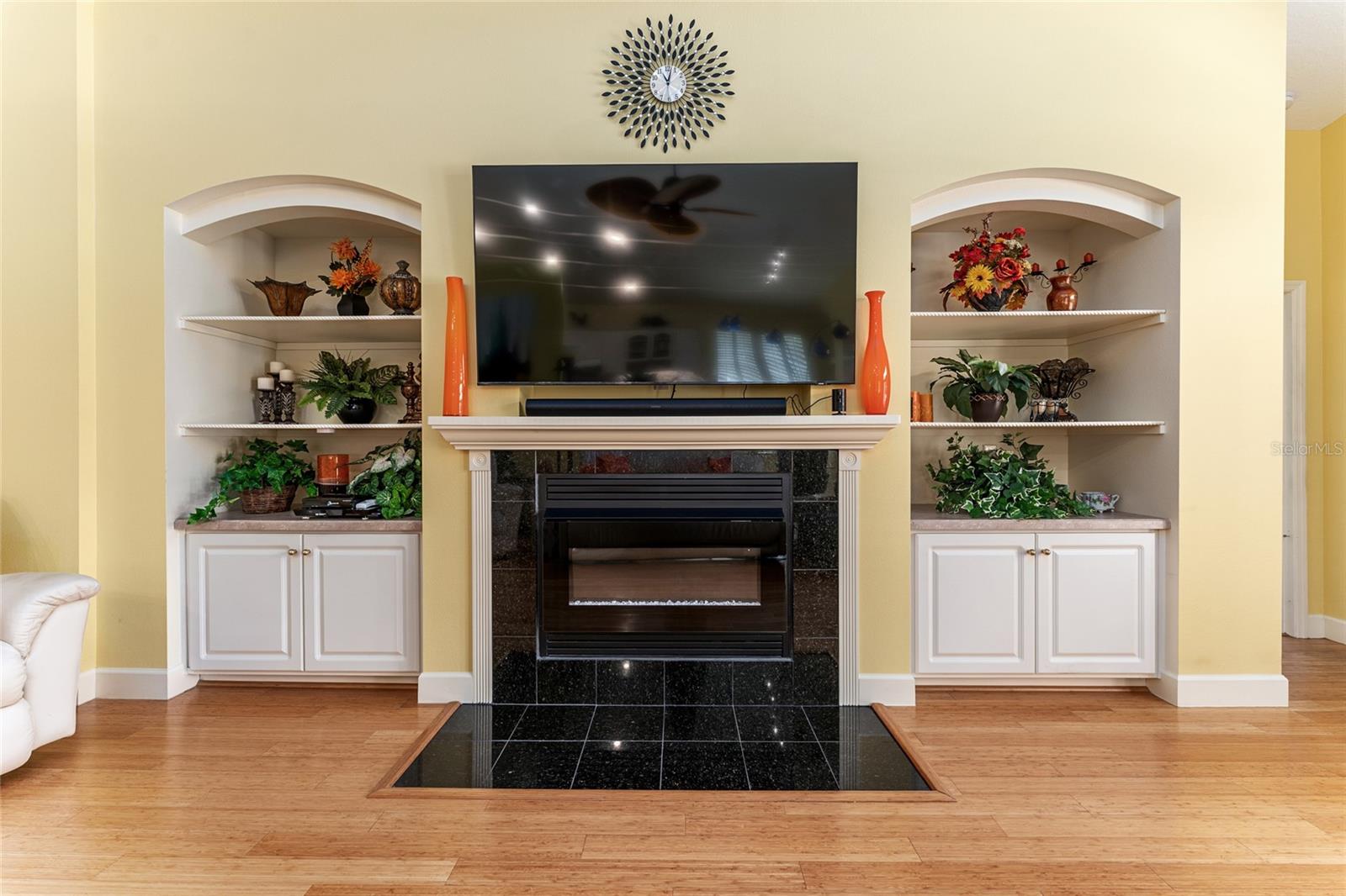 Image 14 of 91 For 20860 36th Street