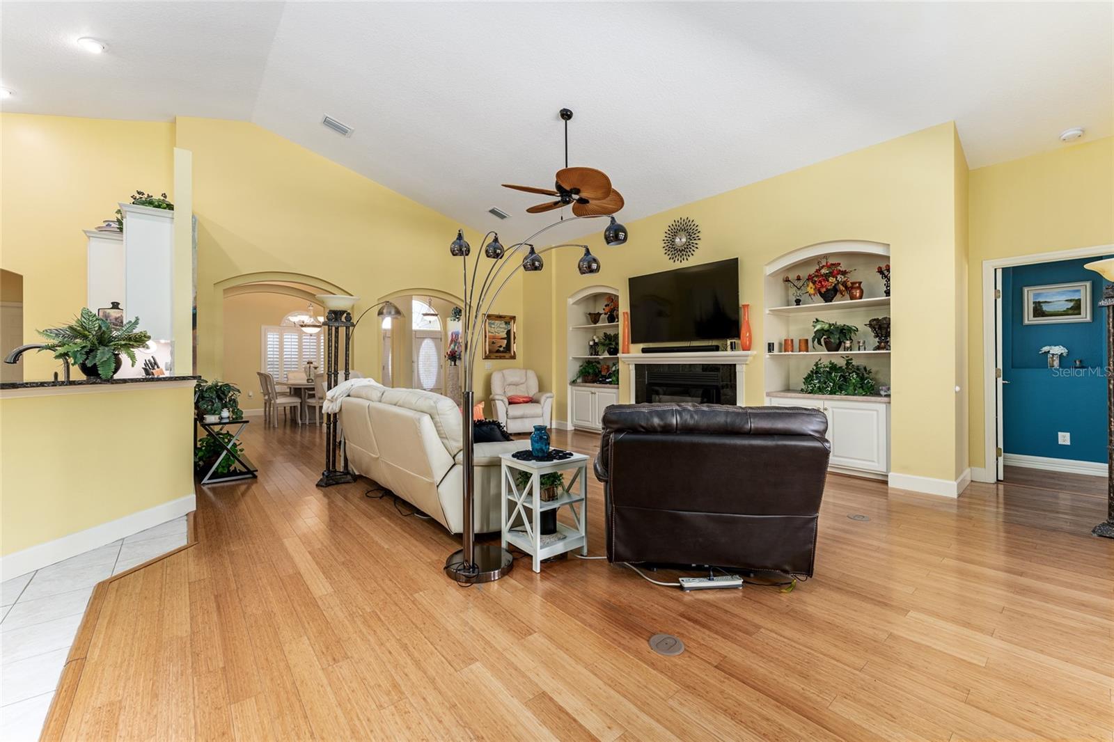 Image 18 of 91 For 20860 36th Street