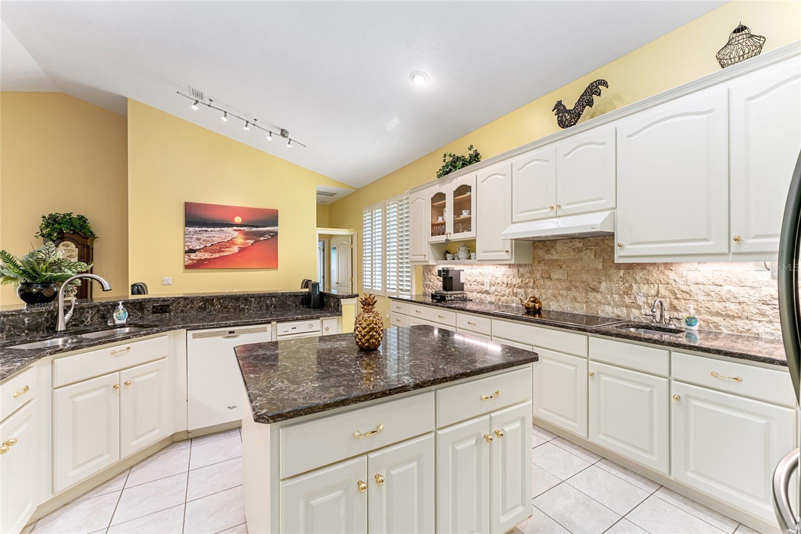 Image 23 of 91 For 20860 36th Street