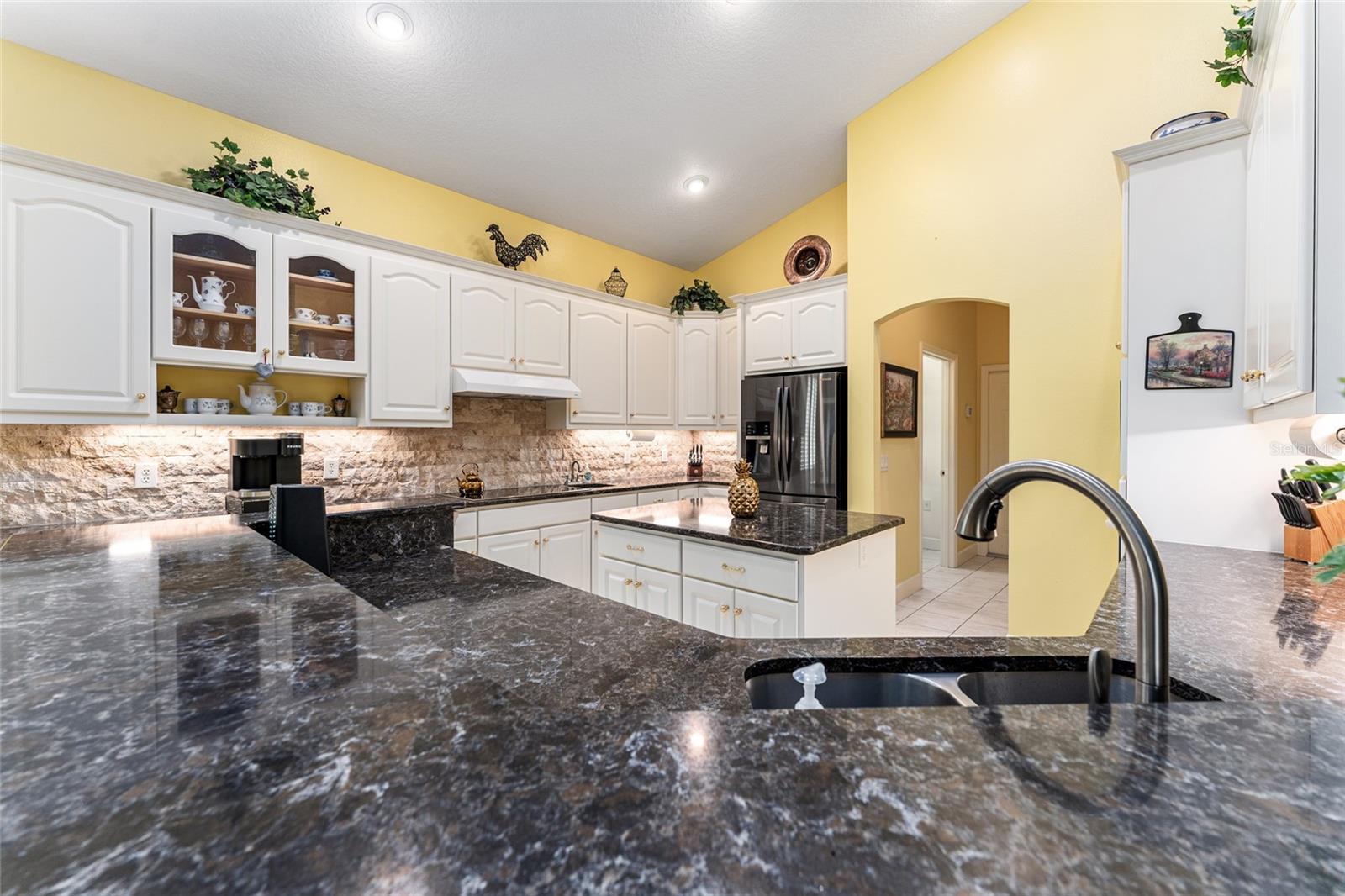 Image 26 of 91 For 20860 36th Street