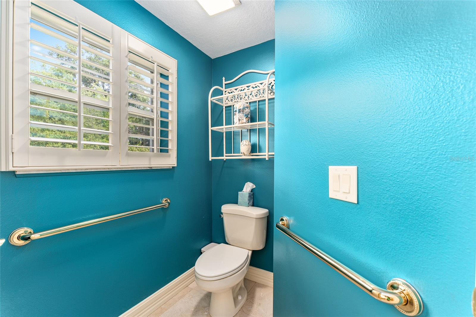 Image 38 of 91 For 20860 36th Street