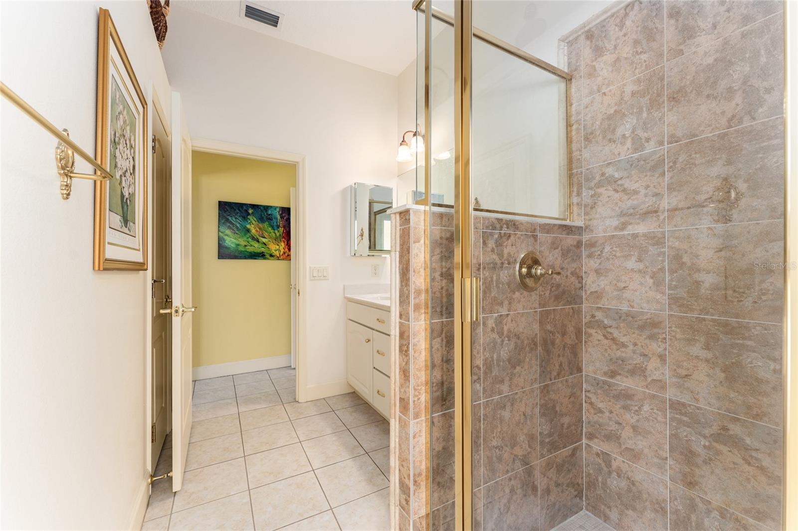 Image 54 of 91 For 20860 36th Street