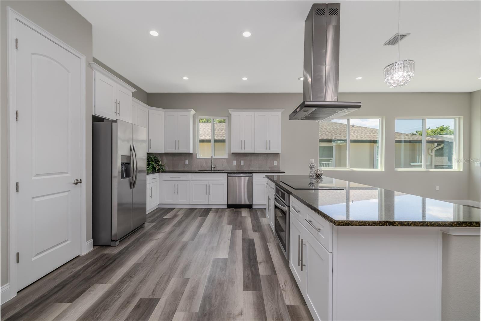 Image 14 of 47 For 9 Coolidge Court