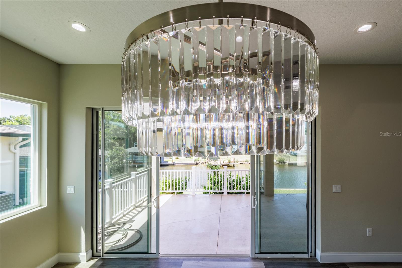 Image 17 of 47 For 9 Coolidge Court