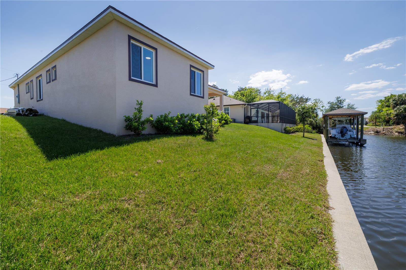 Image 38 of 47 For 9 Coolidge Court