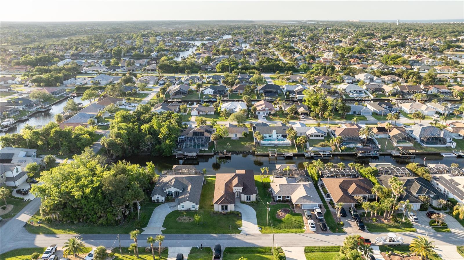 Image 39 of 47 For 9 Coolidge Court