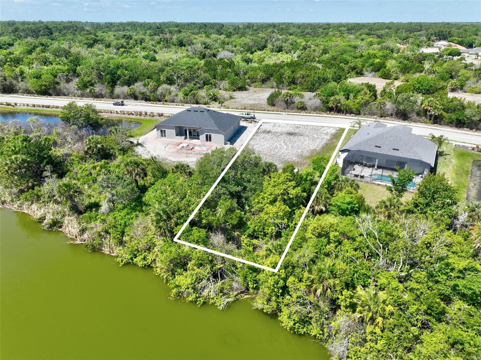 Image 15 of 31 For 128 Lakewalk Drive