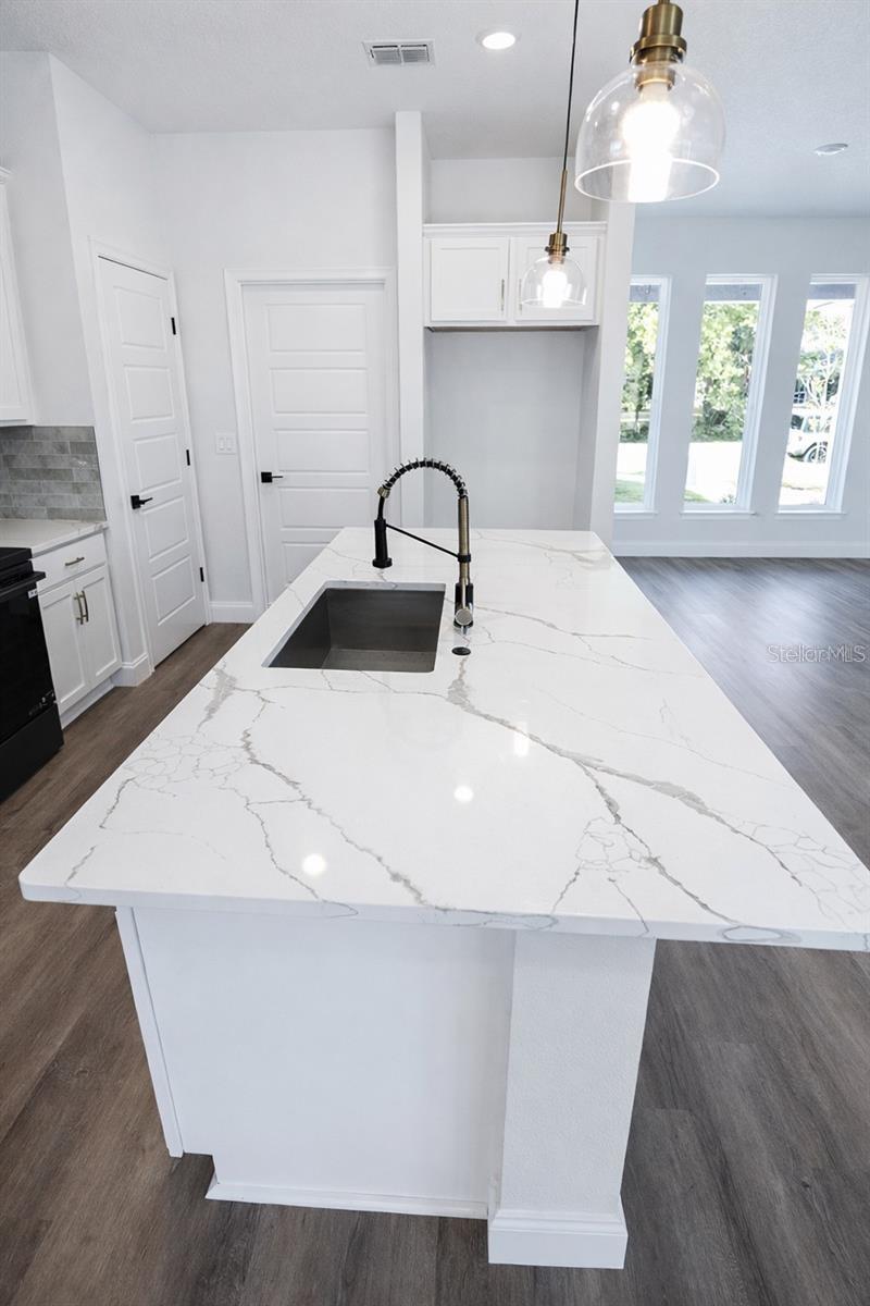 Image 12 of 38 For 23 Banner Lane