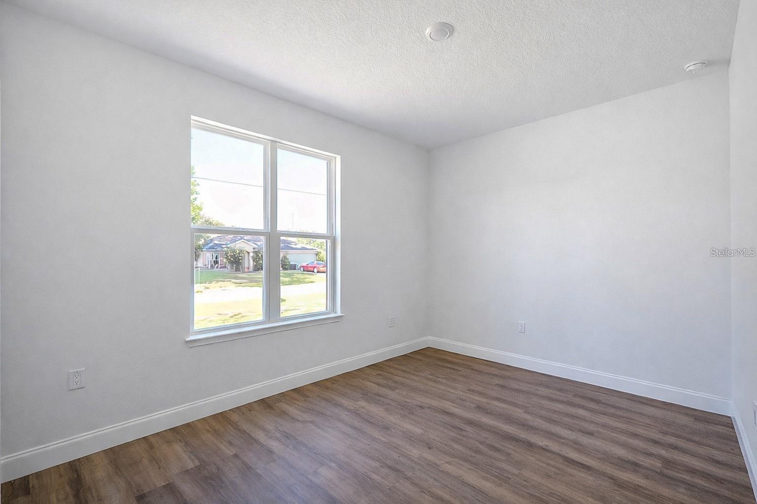 Image 31 of 38 For 23 Banner Lane