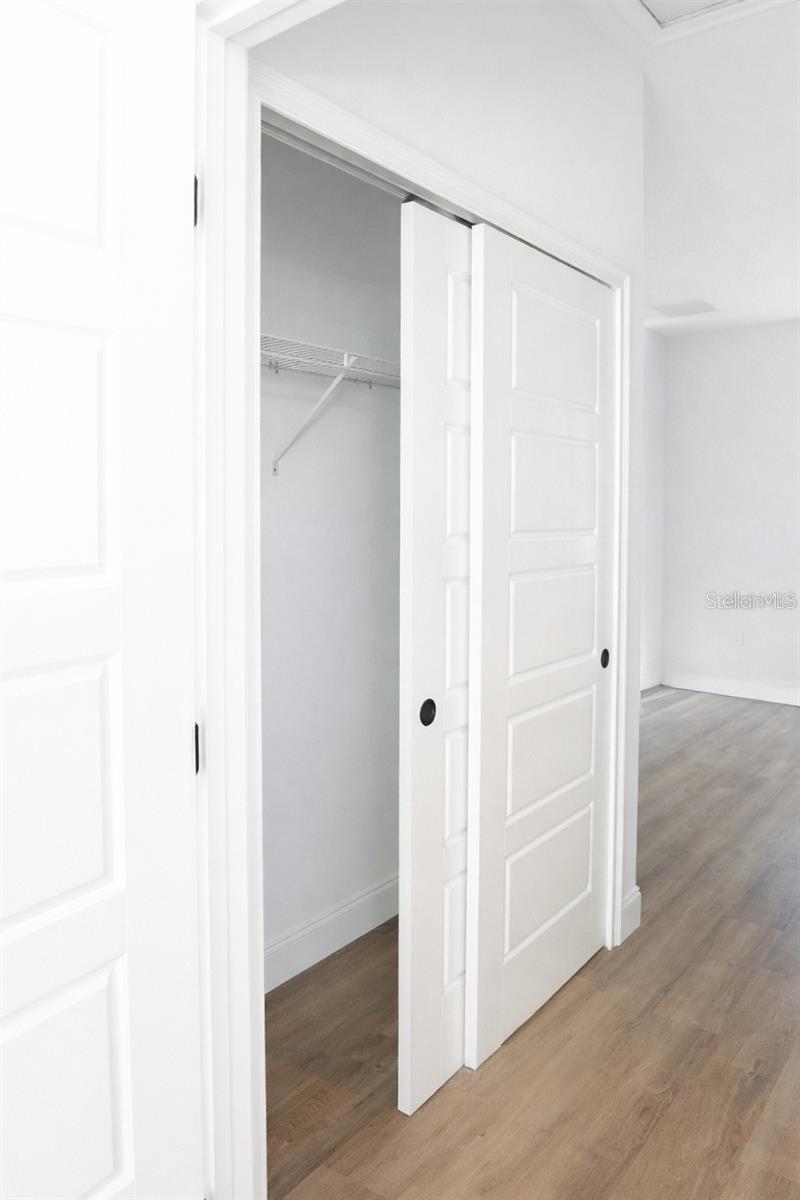 Image 32 of 38 For 23 Banner Lane