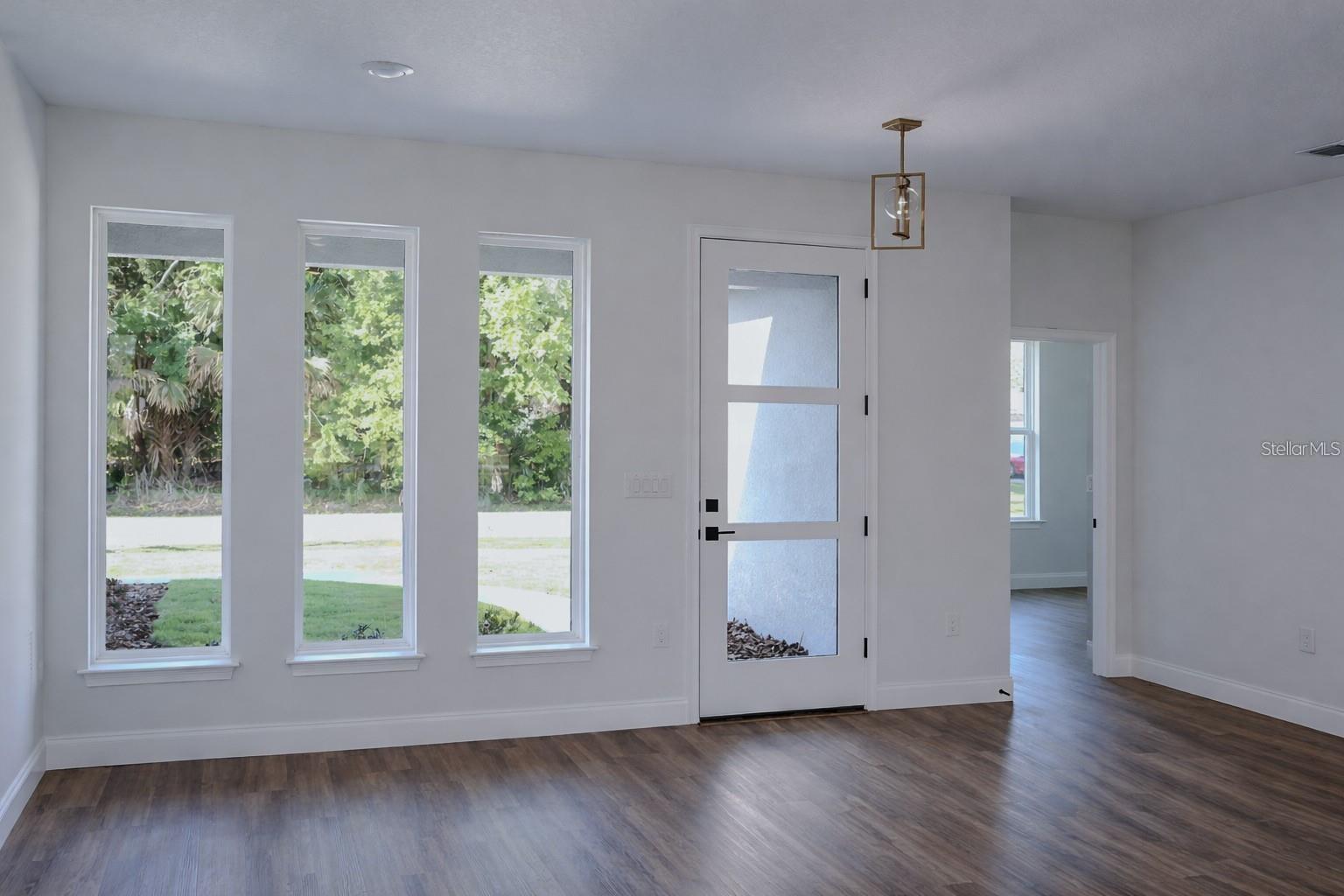 Image 7 of 38 For 23 Banner Lane