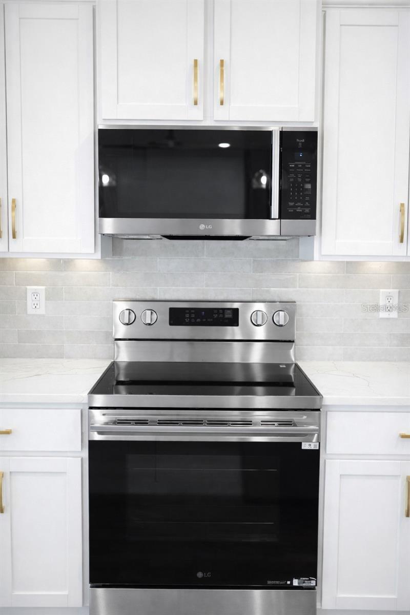 Image 9 of 38 For 23 Banner Lane