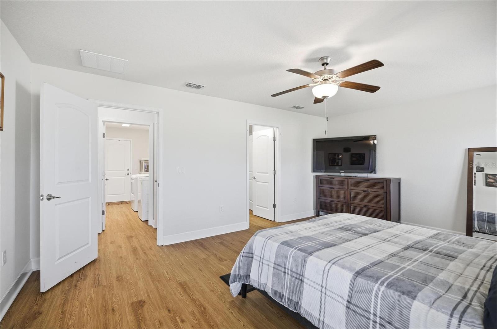 Image 35 of 72 For 18 Eagle Lake Drive