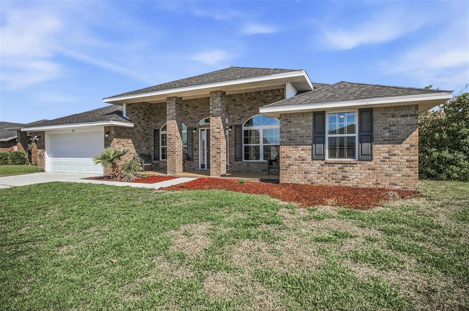 Image 5 of 72 For 18 Eagle Lake Drive