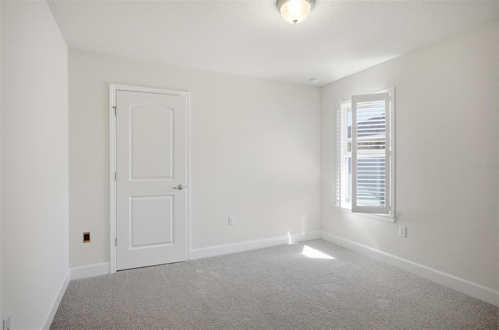 Image 52 of 72 For 18 Eagle Lake Drive